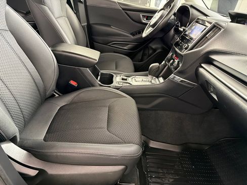 Used 2024 Subaru Forester Premium AWD/4WD image 25