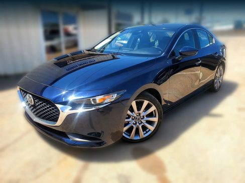 Used 2020 MAZDA MAZDA3 Sedan w/ Select Package FWD image 6