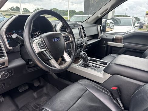 Used 2017 Ford F150 Lariat RWD image 18