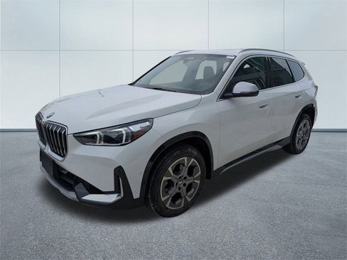 Certified 2024 BMW X1 xDrive28i w/ Convenience Package image 7