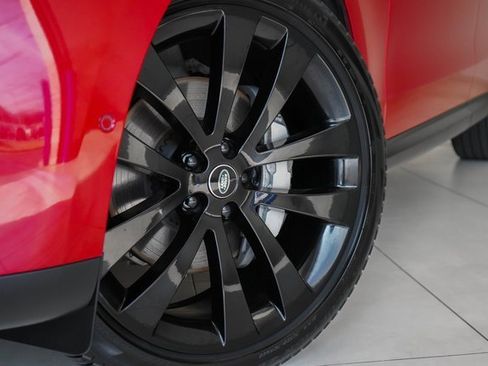 Used 2023 Land Rover Range Rover Sport SE image 2