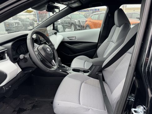 Used 2026 Toyota Corolla SE image 25