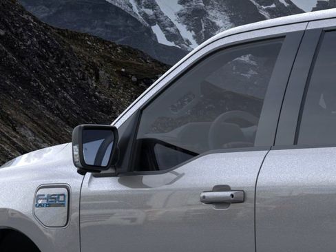 New 2025 Ford F150 Lightning Flash image 20