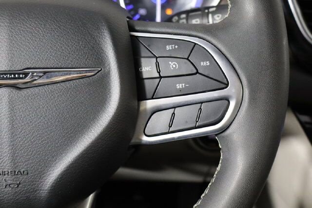Used 2023 Chrysler Voyager LX FWD image 12