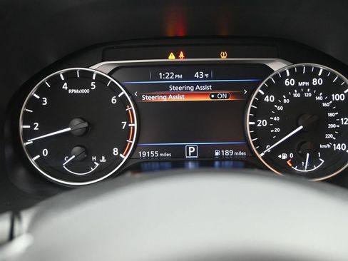 Used 2021 Nissan Altima 2.5 SV w/ SV Premium Package image 17