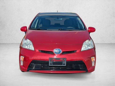 Used 2014 Toyota Prius Three image 2