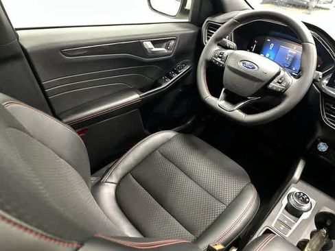 Used 2025 Ford Escape ST-Line Select w/ Tech Pack #1 AWD/4WD image 12