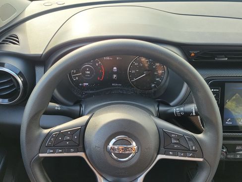 Certified 2021 Nissan Kicks SV FWD image 21