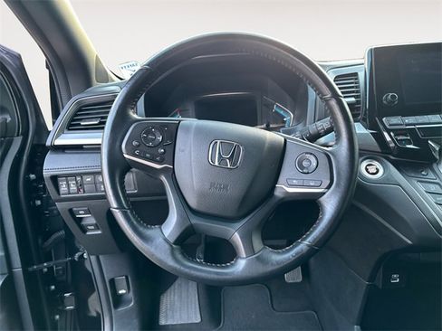 Used 2023 Honda Odyssey Sport image 12