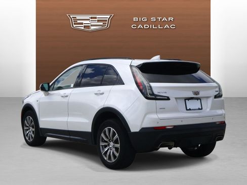 Used 2022 Cadillac XT4 Sport w/ Enhanced Visibility Package AWD/4WD image 3