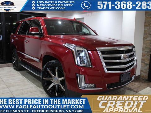 Used 2015 Cadillac Escalade Luxury AWD/4WD image 1