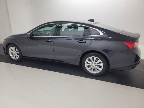 Used 2023 Chevrolet Malibu LT FWD image 2