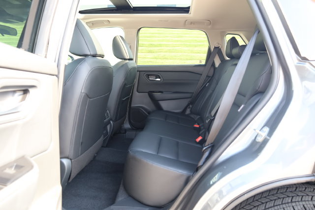 Used 2026 Nissan Rogue Dark Armor FWD image 28
