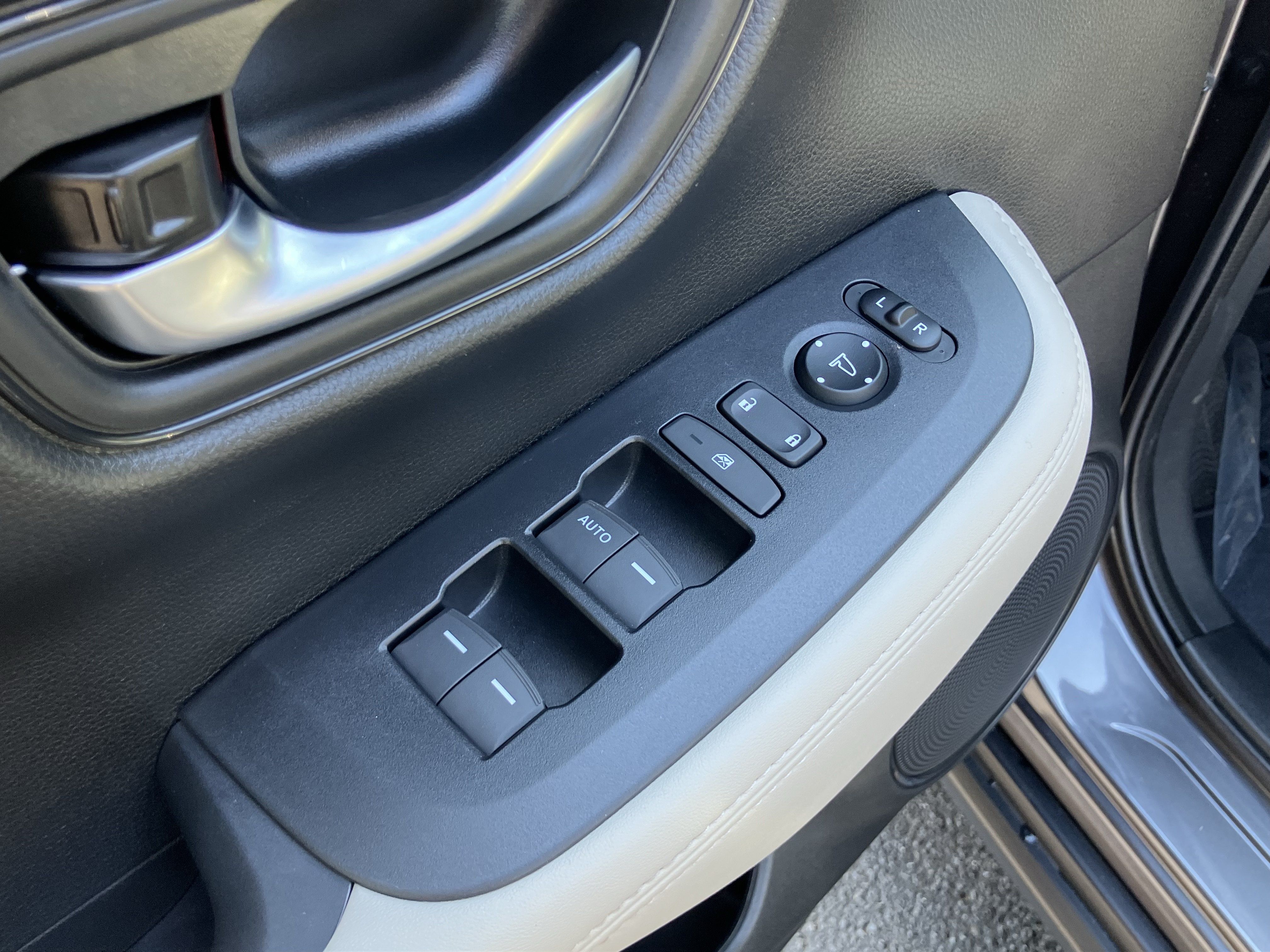 Certified 2026 Honda HR-V LX image 15