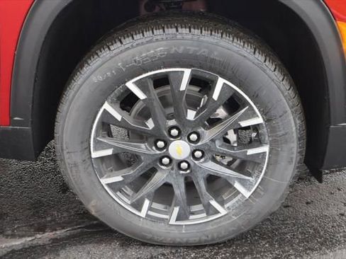 New 2026 Chevrolet Traverse LT w/ Sun and Wheel Package image 11