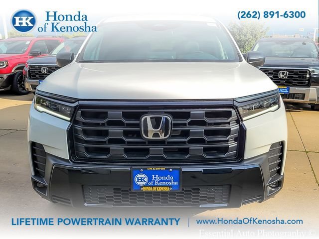 New 2026 Honda Pilot Sport image 2