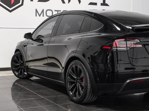 Used 2023 Tesla Model X Plaid image 15