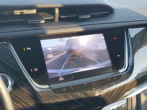 Certified 2022 Cadillac XT6 Premium Luxury image 29