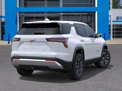 New 2026 Chevrolet Equinox LT image 4