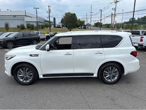 Used 2023 INFINITI QX80 Luxe w/ All-Season Package AWD/4WD image 15