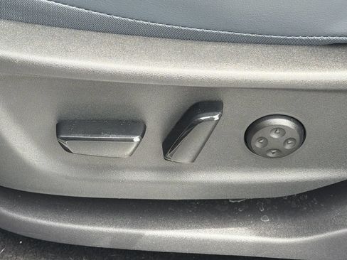 Certified 2023 Nissan Ariya AWD/4WD image 17
