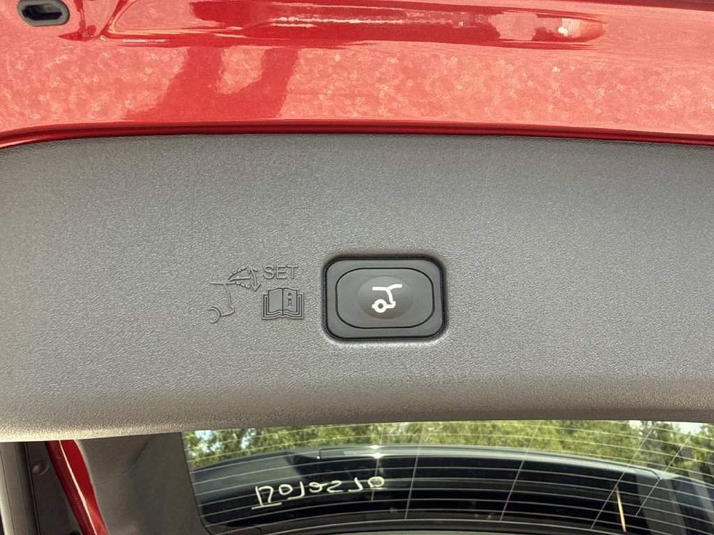 New 2026 Lincoln Nautilus Reserve AWD/4WD image 12