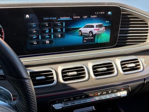 Used 2022 Mercedes-Benz GLS 450 4MATIC image 17
