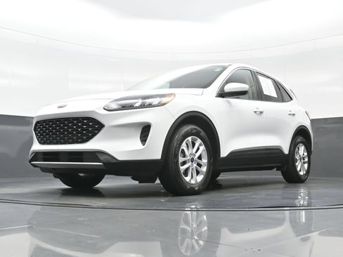 Used 2020 Ford Escape SE AWD/4WD image 24