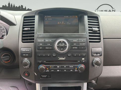 Used 2011 Nissan Pathfinder Silver AWD/4WD image 18