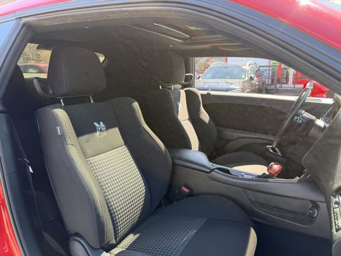 Used 2020 Dodge Challenger R/T Scat Pack w/ Shaker Package image 35