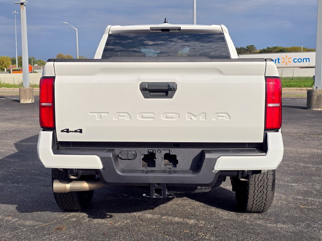 Used 2024 Toyota Tacoma TRD Off-Road AWD/4WD image 14