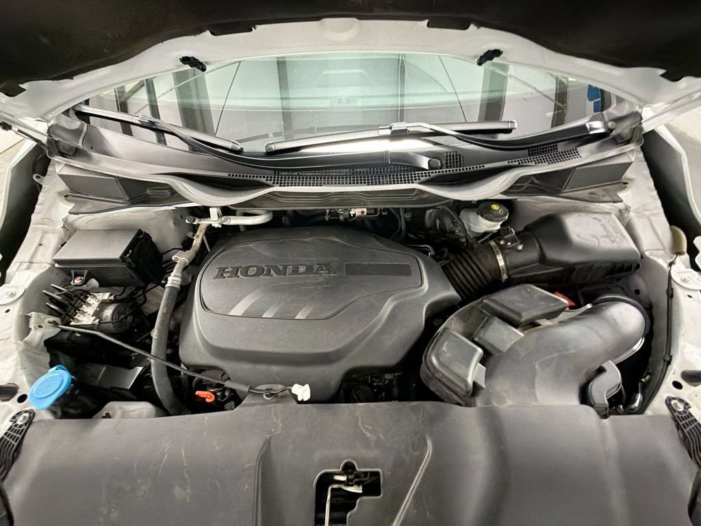 Certified 2024 Honda Odyssey Touring image 30