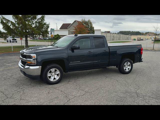 Used 2018 Chevrolet Silverado 1500 LT AWD/4WD image 32