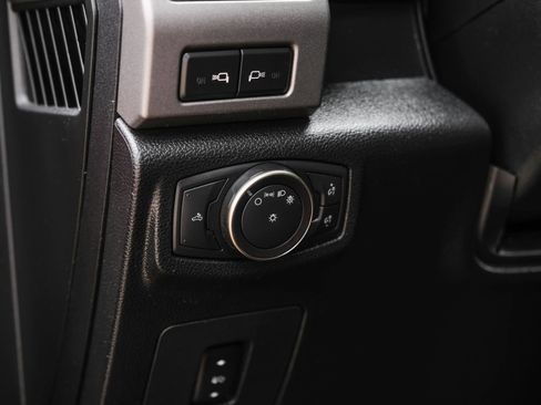 Used 2018 Ford F150 Raptor w/ Equipment Group 802A Luxury AWD/4WD image 37