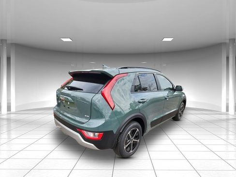 New 2026 Kia Niro EX image 3