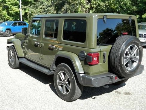 Used 2023 Jeep Wrangler Unlimited Sahara w/ LED Lighting Group AWD/4WD image 6