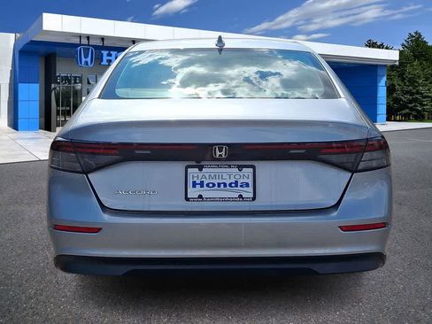 Used 2023 Honda Accord EX image 23