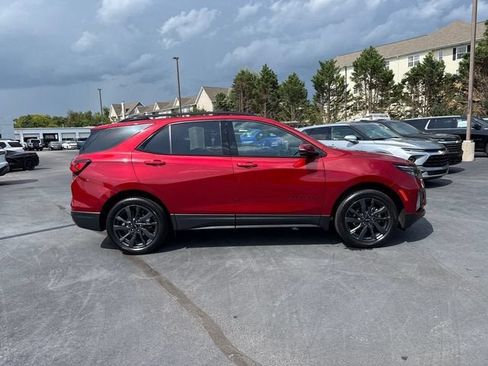 Used 2023 Chevrolet Equinox RS w/ RS Leather Package AWD/4WD image 2