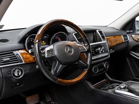 Used 2014 Mercedes-Benz GL 550 4MATIC image 20