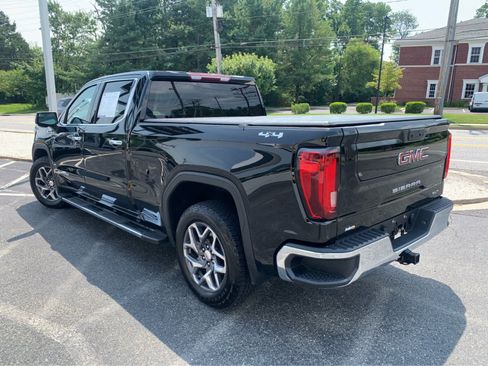 Used 2023 GMC Sierra 1500 SLT w/ SLT Premium Package AWD/4WD image 4