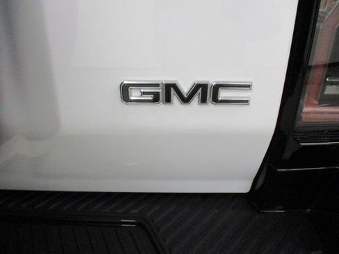 New 2026 GMC Hummer EV SUV image 10