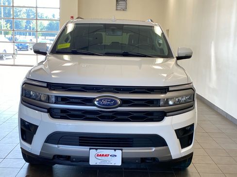 Used 2022 Ford Expedition XLT AWD/4WD image 3