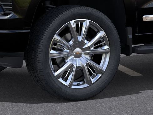 New 2026 Chevrolet Silverado 1500 High Country w/ High Country Premium Package AWD/4WD image 9