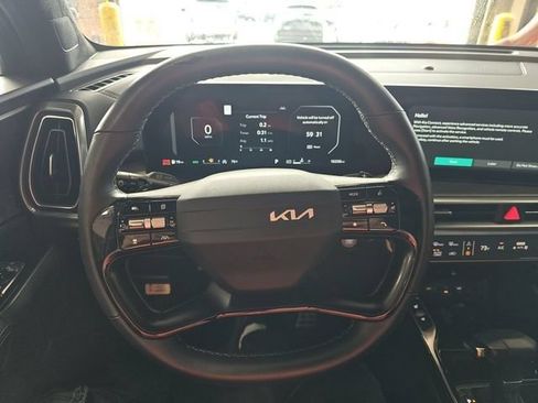 Used 2026 Kia Sorento SX Prestige AWD/4WD image 8