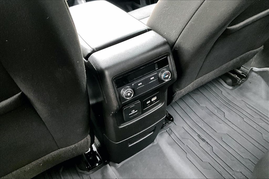Used 2023 GMC Acadia SLE w/ Driver Convenience Package AWD/4WD image 11