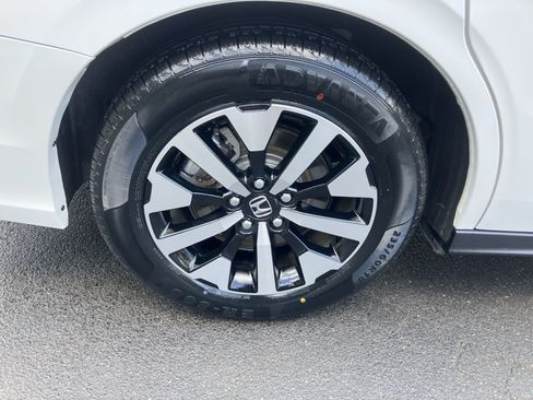 Certified 2025 Honda Odyssey EX-L image 13