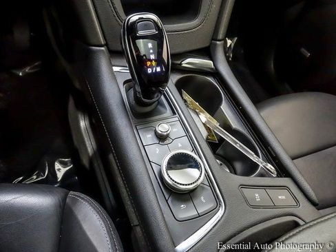 Certified 2024 Cadillac XT5 Premium Luxury image 18