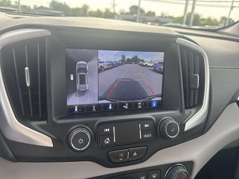 Used 2022 GMC Terrain SLT w/ Infotainment Package II AWD/4WD image 15