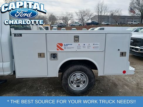 New 2026 Ford F250 XL w/ XL Chrome Package AWD/4WD image 9