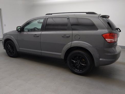 Used 2020 Dodge Journey SE w/ Blacktop Package image 3